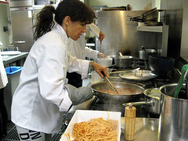 rona cooking pasta