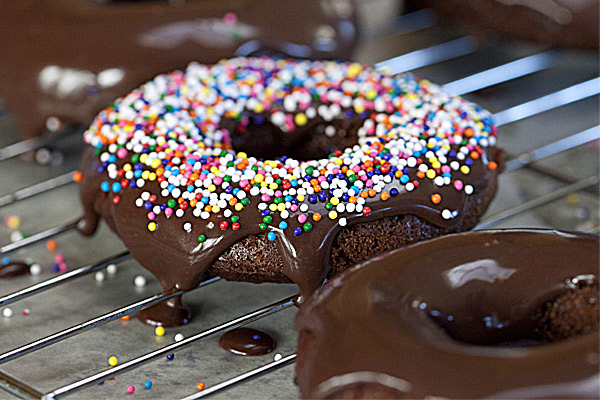 Chocolate-Fonuts-with-sprinkles