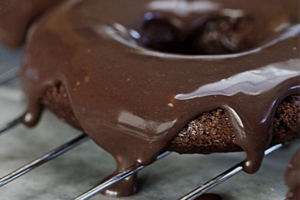 chocolate-ganache-on-fonut2