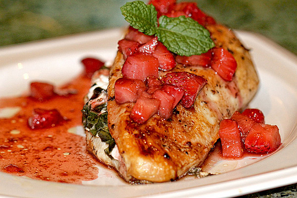 Chicken with Goat Cheese and Strawberry Sauce
