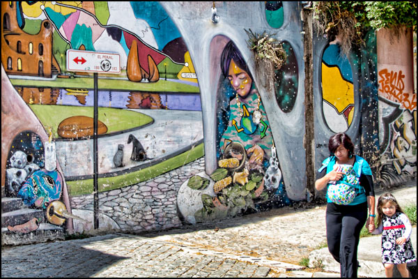 Valparaíso, Chile | She Paused 4 Thought
