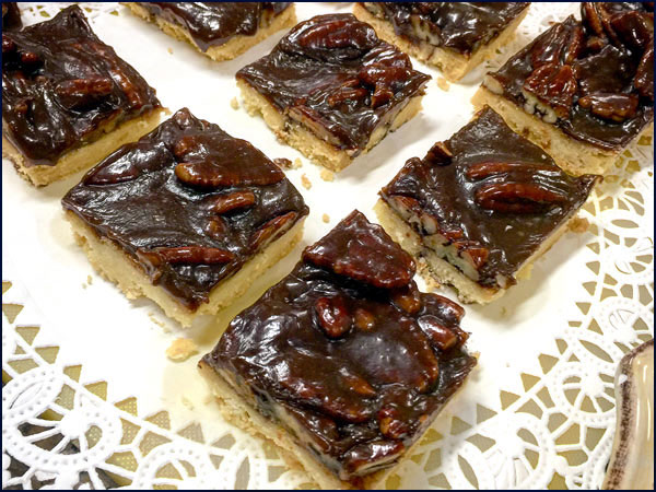 chocolate-pecan-pie-bars | She Paused 4 Thought